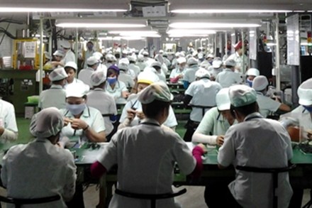 Cả ngàn công nhân có bằng đại học đang làm việc tại Cty Poster Đà Nẵng.